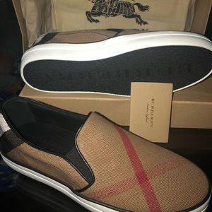 Burberry shoes